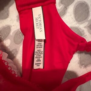 Victoria Secret 40DDD